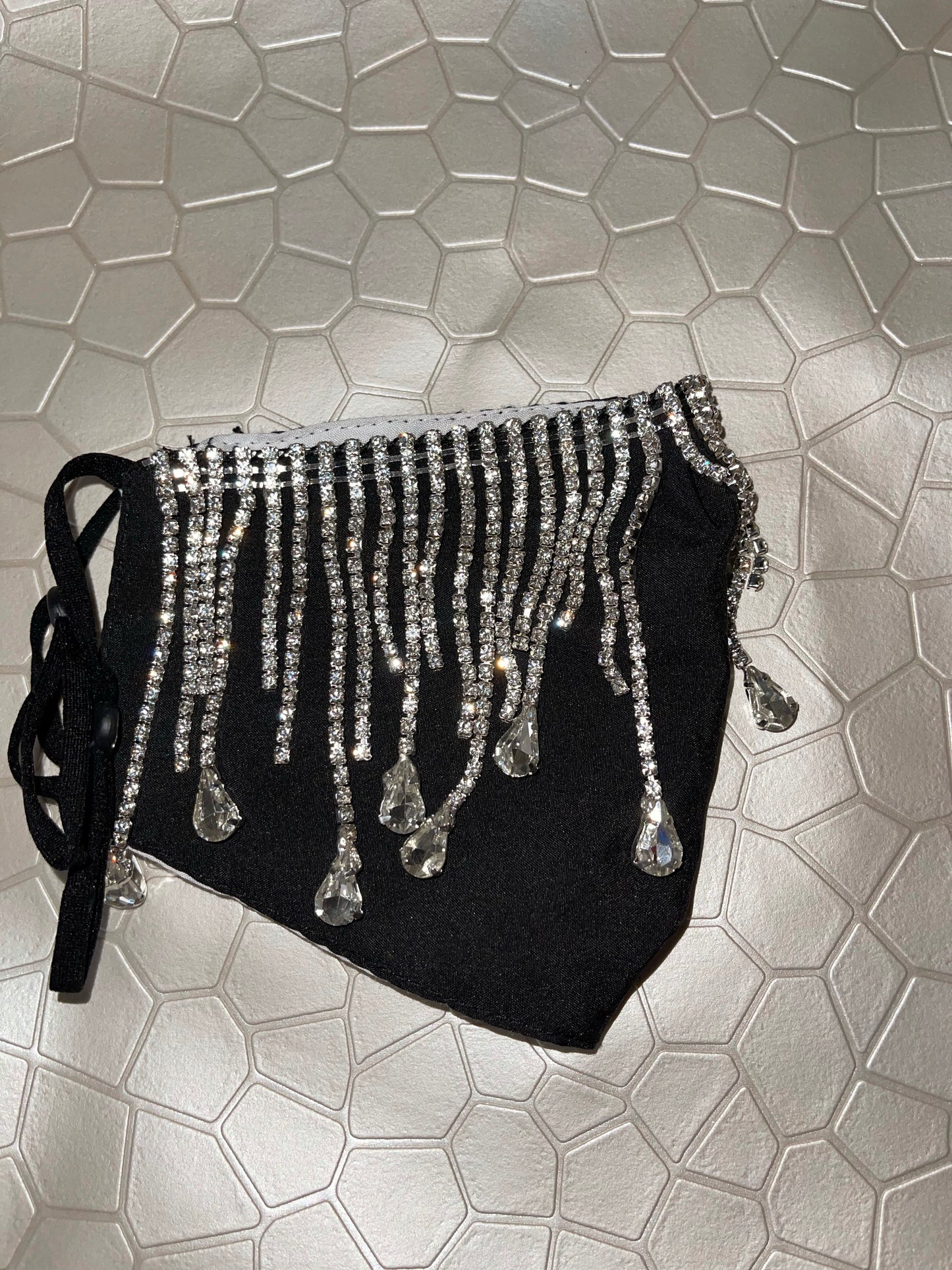 the Dropping Gems Glam Mask